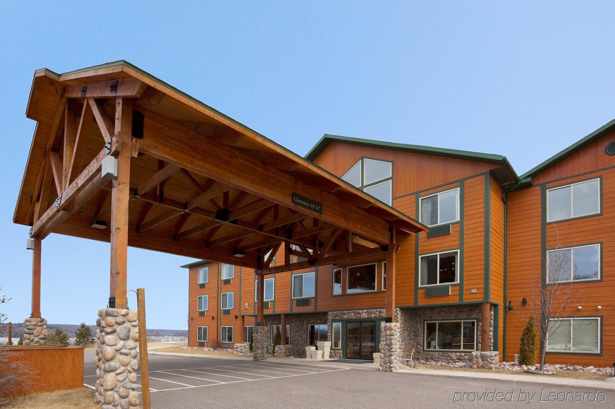 Holiday Inn Express Munising-Lakeview, An Ihg Hotel Exterior foto